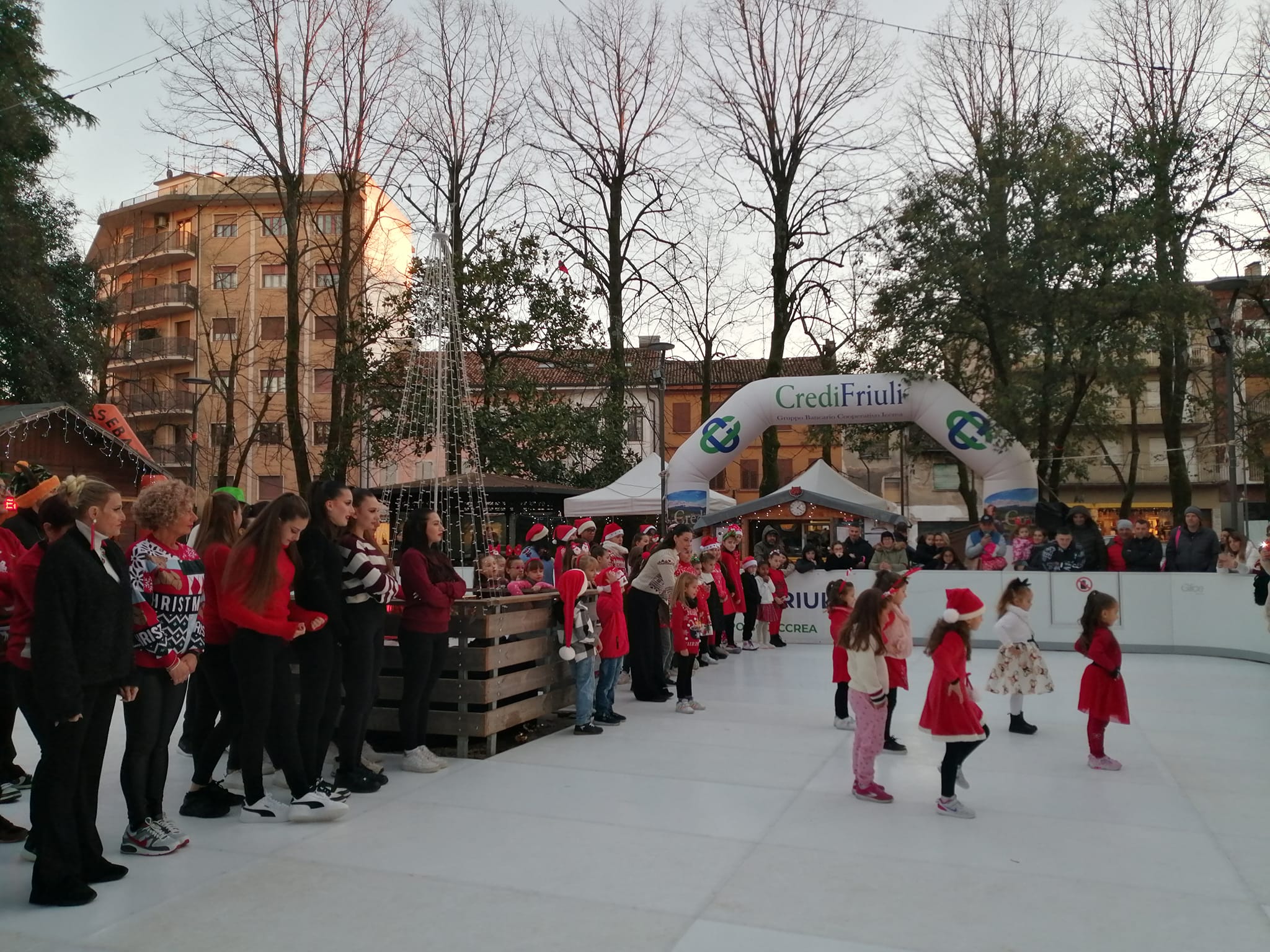 Cervignano colora Natale con eventi per bambini, Santa Claus nei negozi