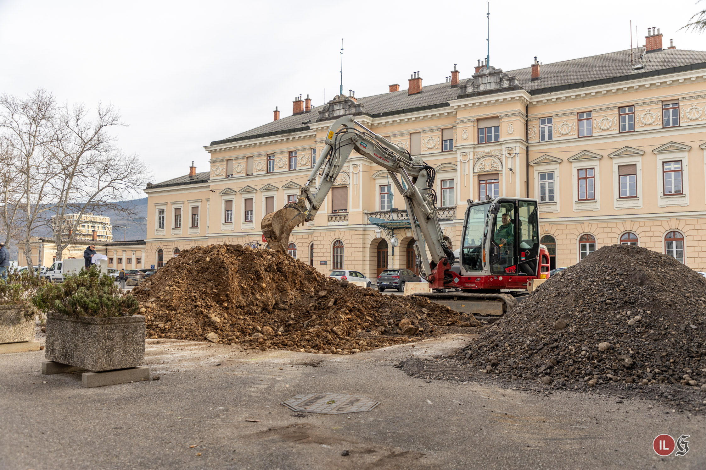 Ruspe e lavori in piazza Transalpina, parte il maxi cantiere sul confine di Gorizia