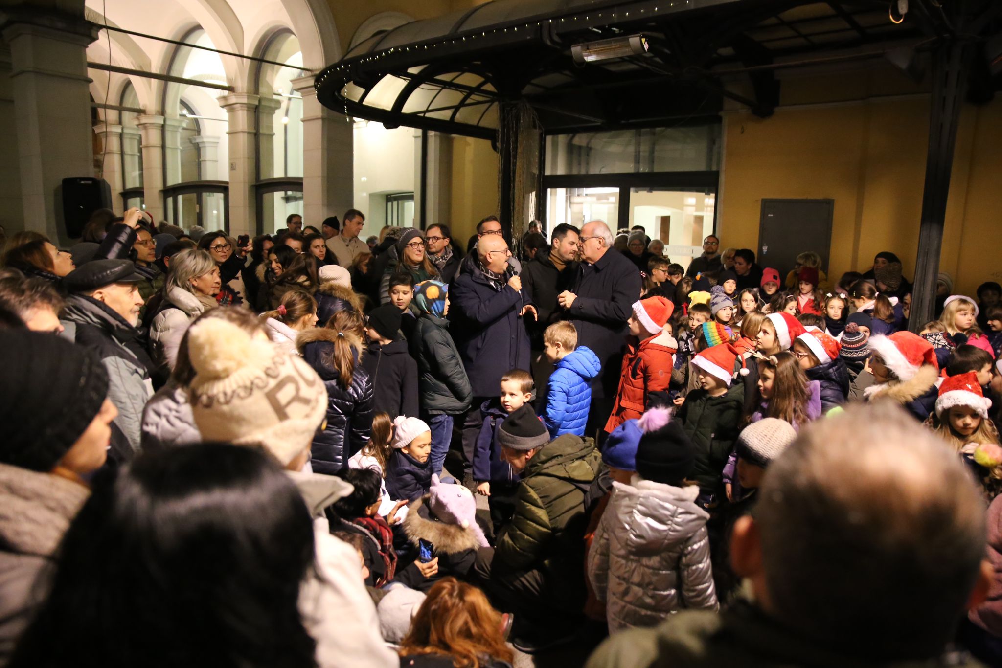 Immagine per I cori dei bambini accendono il Natale a Gorizia:  il via con la Fiera di Sant’Andrea