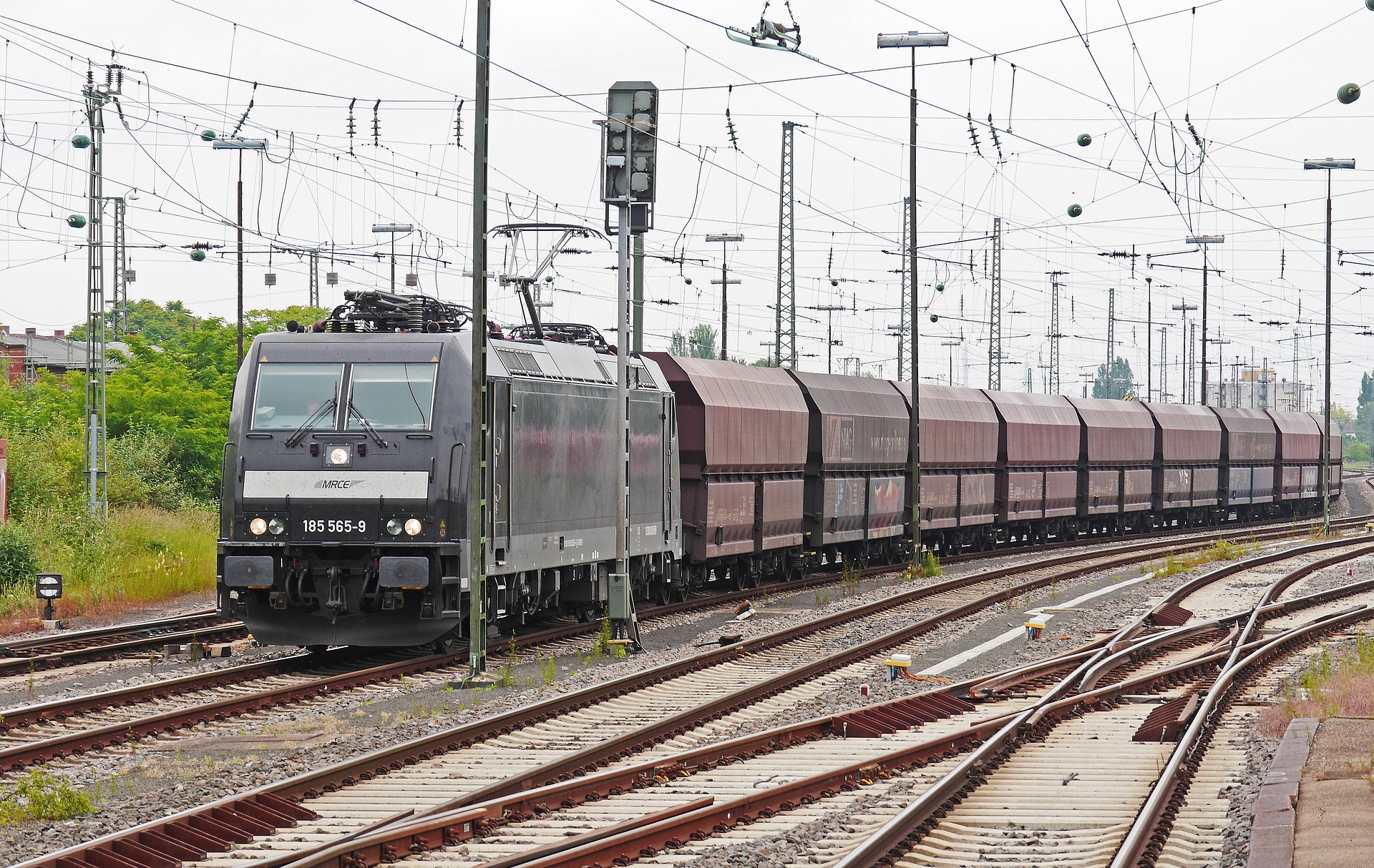 Immagine per Cervignano scommette sul treno, riparte il collegamento merci dell'Interporto con Torino