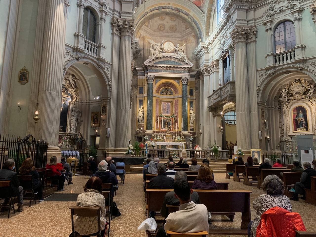 Immagine per A Bologna i monaci di Barbana riaprono il santuario della Vita