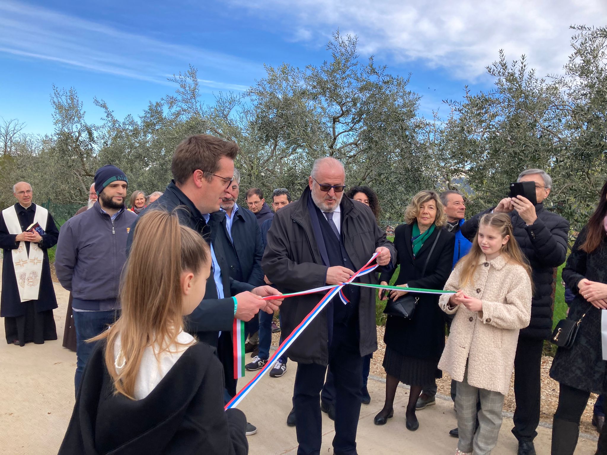 Inaugurato il sentiero da Gorizia alla Castagnevizza, dono per i 400 anni del monastero