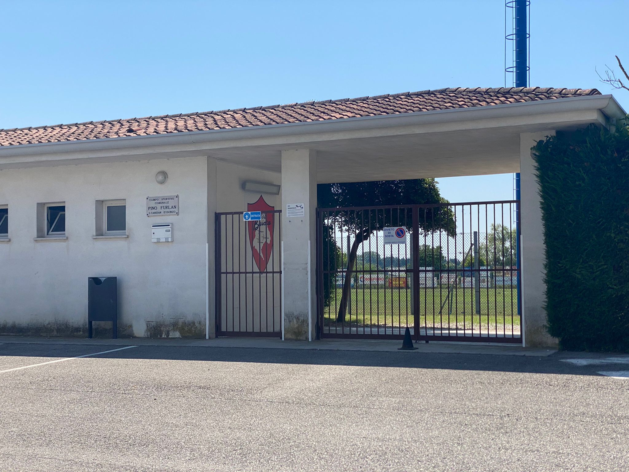 Immagine per San Canzian, sugli spogliatoi del campo sportivo 16 pannelli fotovolatici 