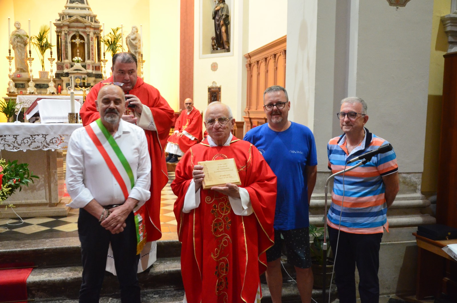 Immagine per San Pier d'Isonzo celebra il suo don Lucio, 60 anni sacerdote per la comunità 