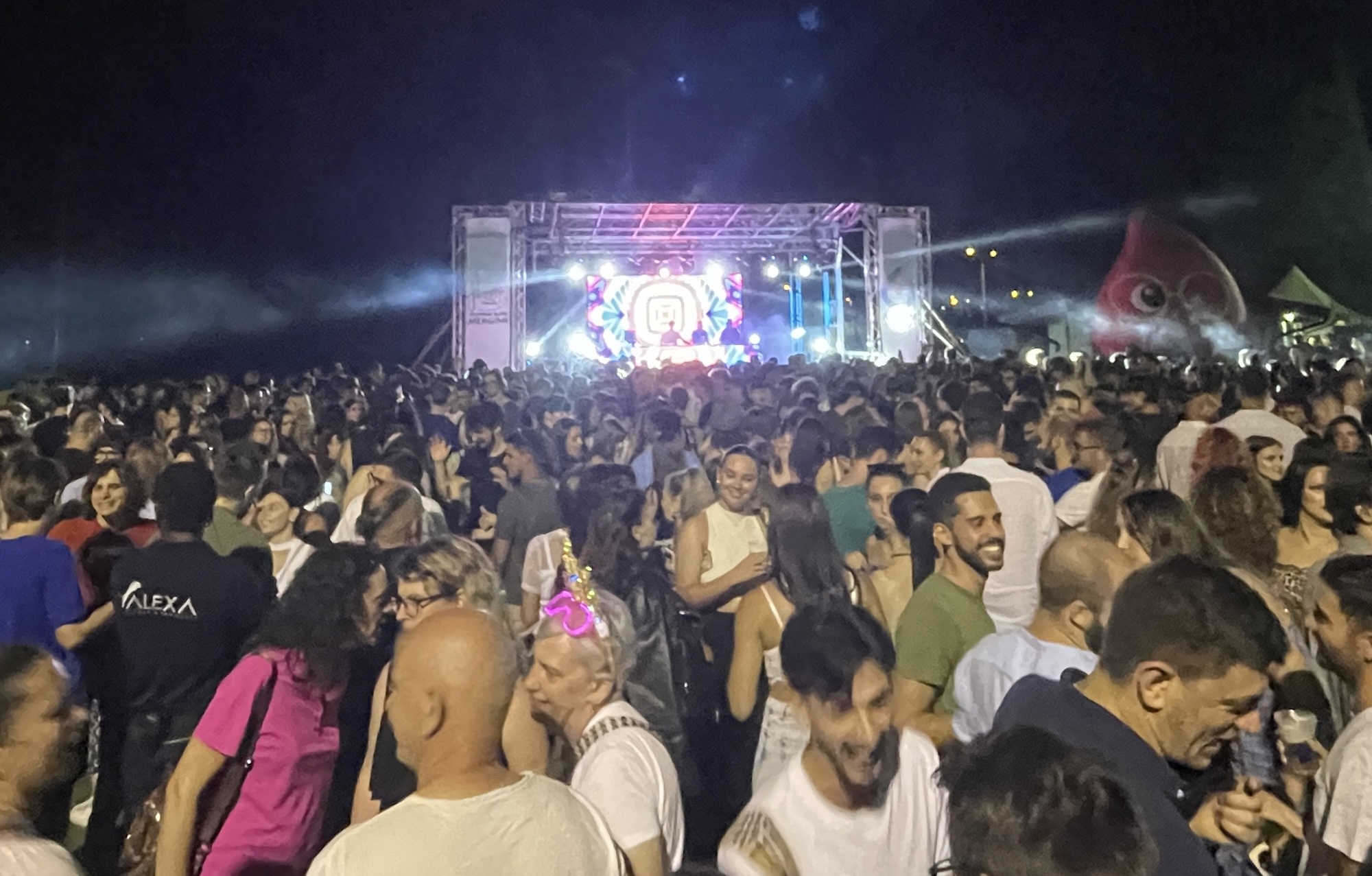 Immagine per La grande festa del Mossa by night tra musica e sport, in migliaia ballano