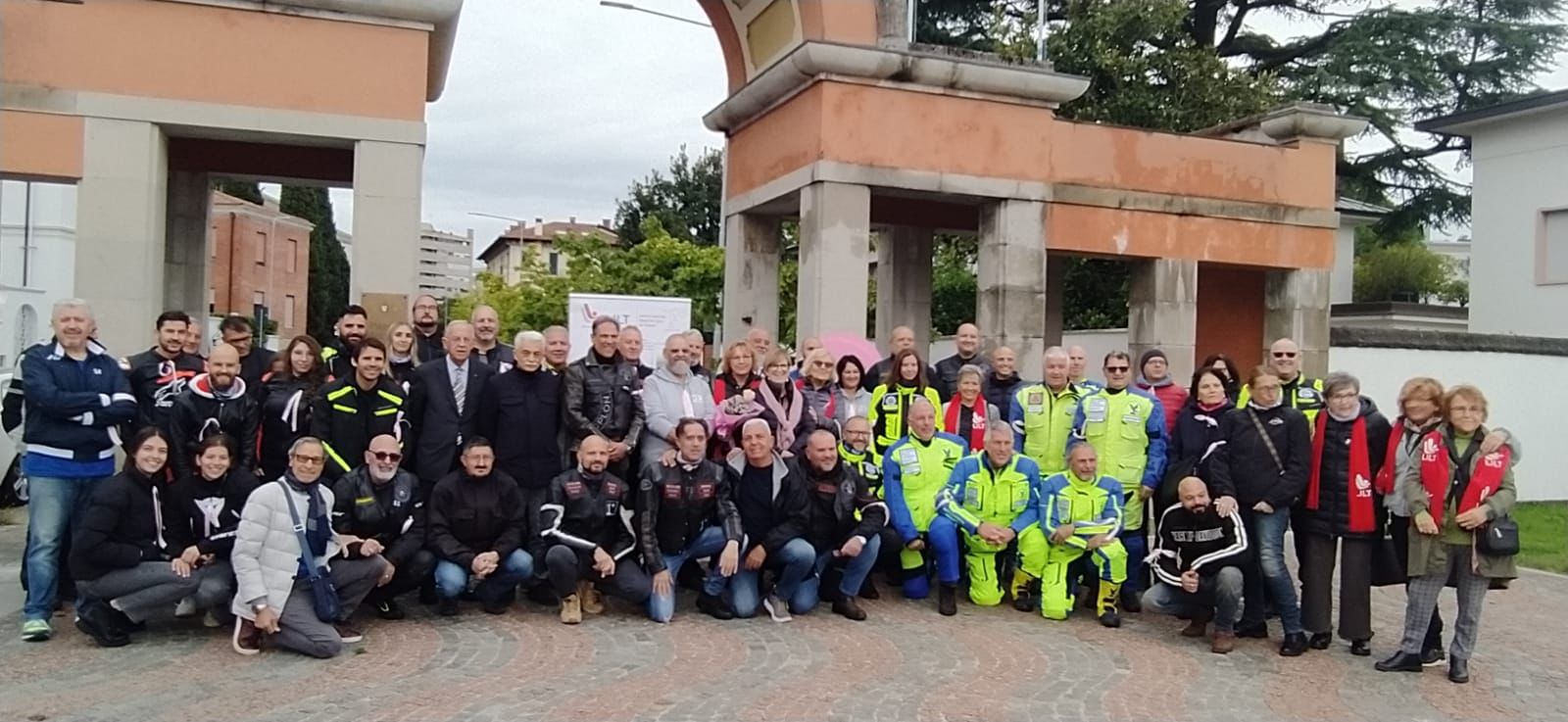 Immagine per Una rosa per la speranza, i biker in rosa con la Lilt partono da Staranzano