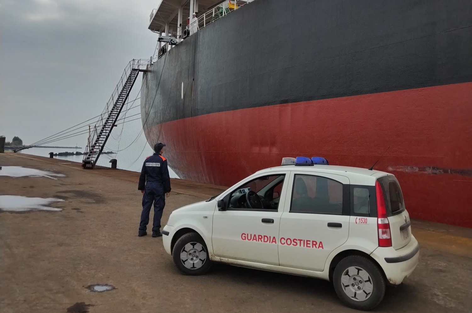 Mancata manutenzione nel sistema antincendio, nave cinese fermata a Monfalcone