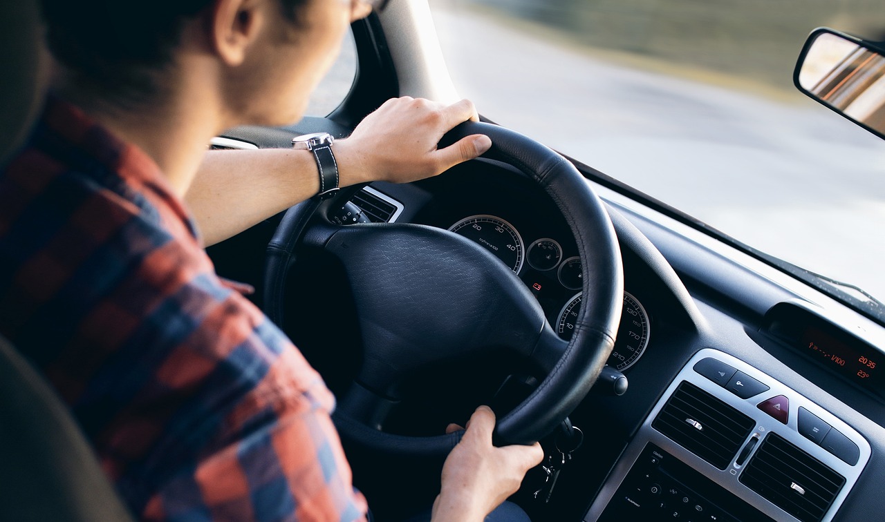 Immagine per Guidare in caso di maltempo sull'autostrada italiana. Consigli per i neopatentati