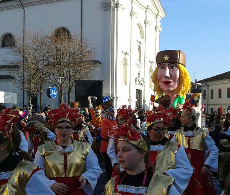 Immagine per Ritorna il carnevale a Romans, 7 gruppi e 5 carri pronti a sfilare