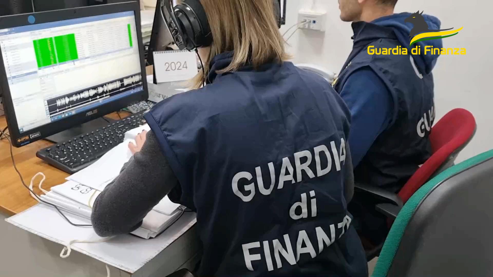 Crea criptovaluta e la vende online, truffa nata a Gorizia scoperta dalle Fiamme gialle