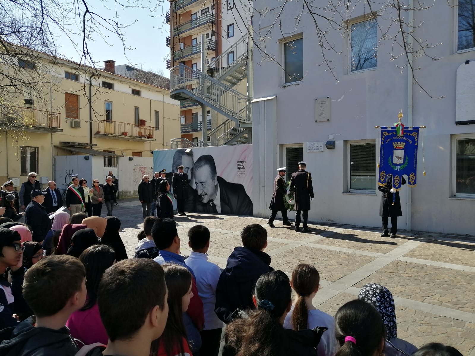 Monfalcone, studenti chiamati all'impegno contro la mafia: «Mai nascondersi»