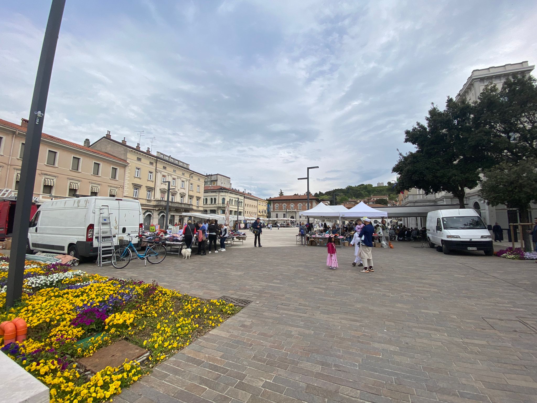 Immagine per Arrivano dieci camminate dentro la storia, Piazza Novecento inizia da Monfalcone