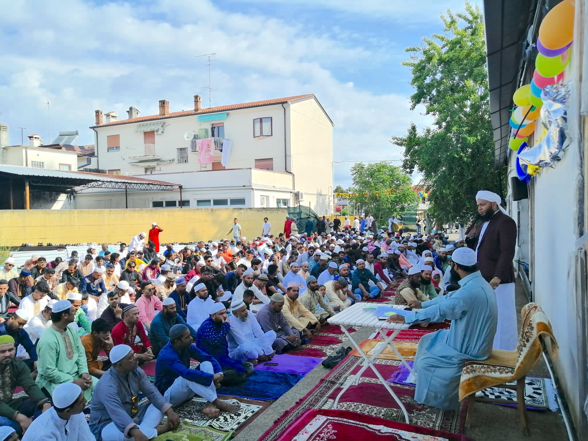 Comunità musulmana in festa, migliaia di fedeli per Eid al Adha a Monfalcone