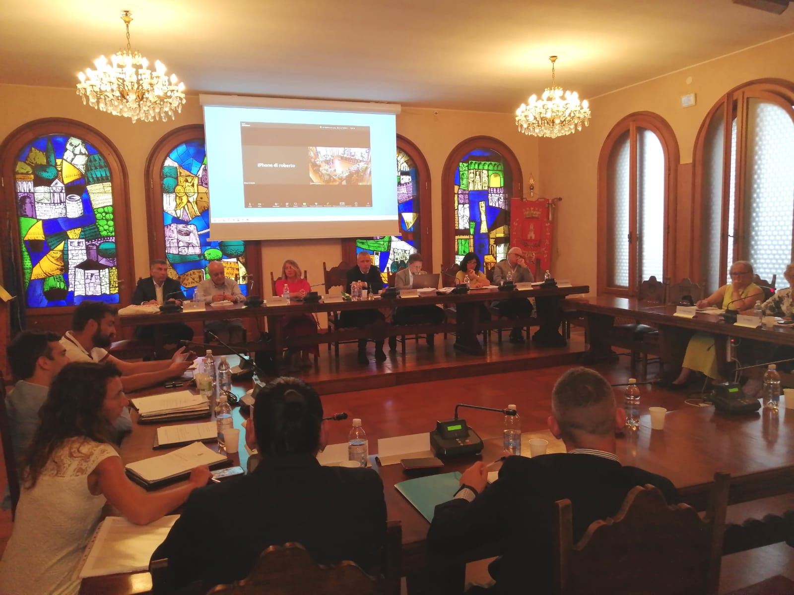 Immagine per Corbatto debutta in Aula a Grado, subito frizioni sulle indennità dei consiglieri