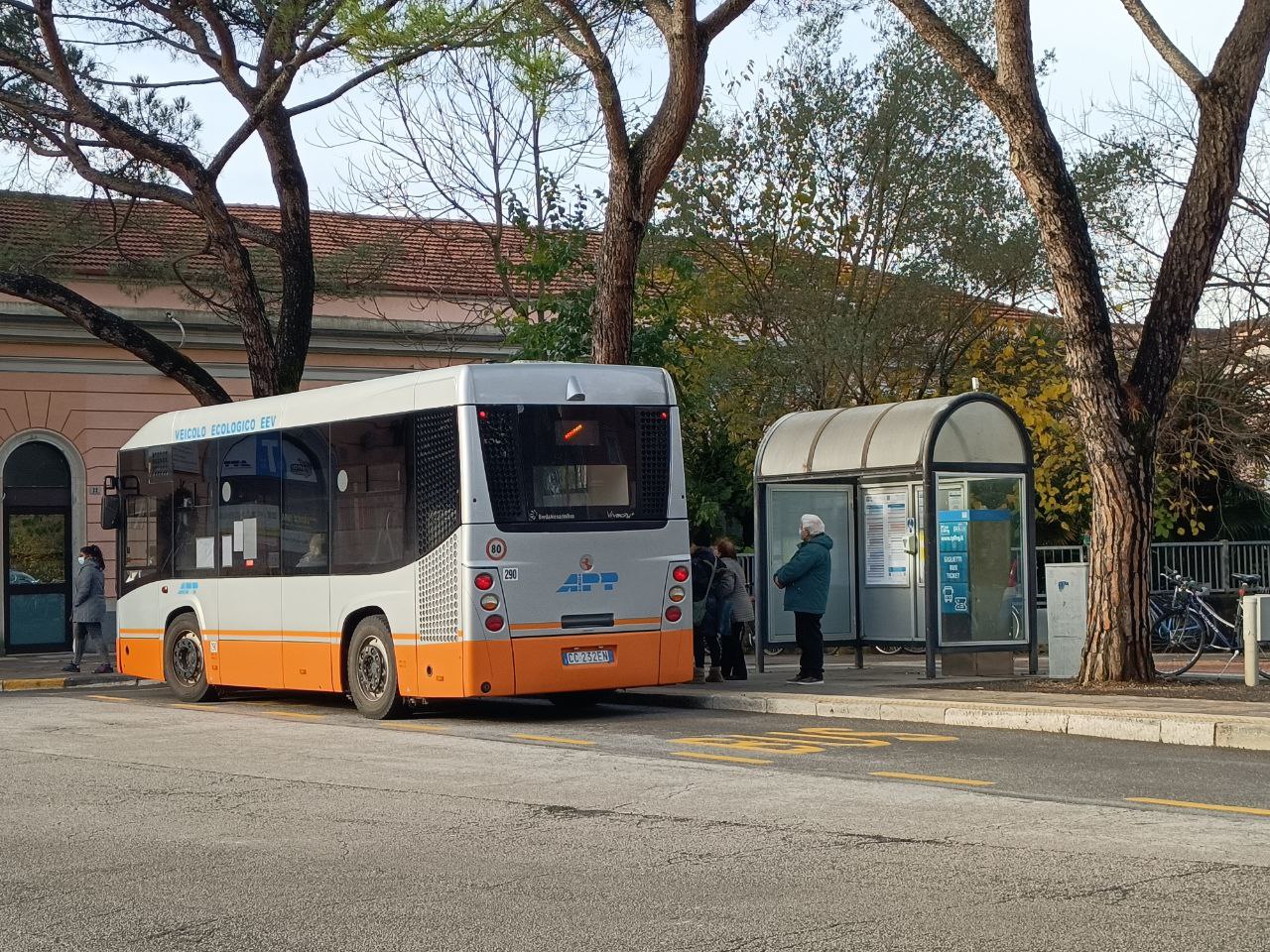 Immagine per Trasporto urbano in sciopero, Apt garantirà i servizi minimi