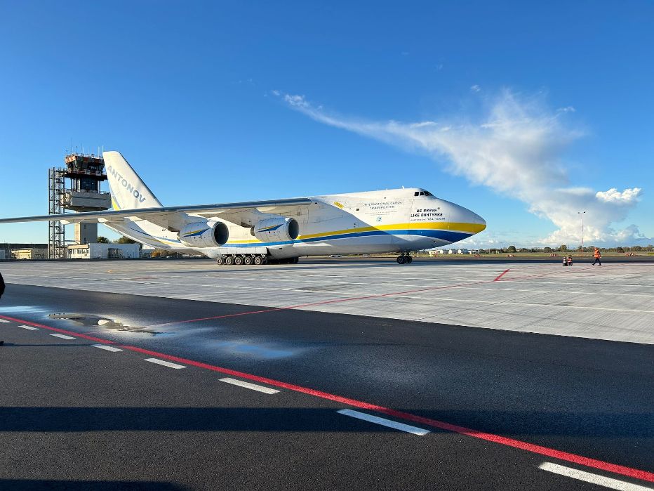 Immagine per Il colosso dei cieli Antonov a Ronchi, a bordo un carico speciale per una trivella offshore