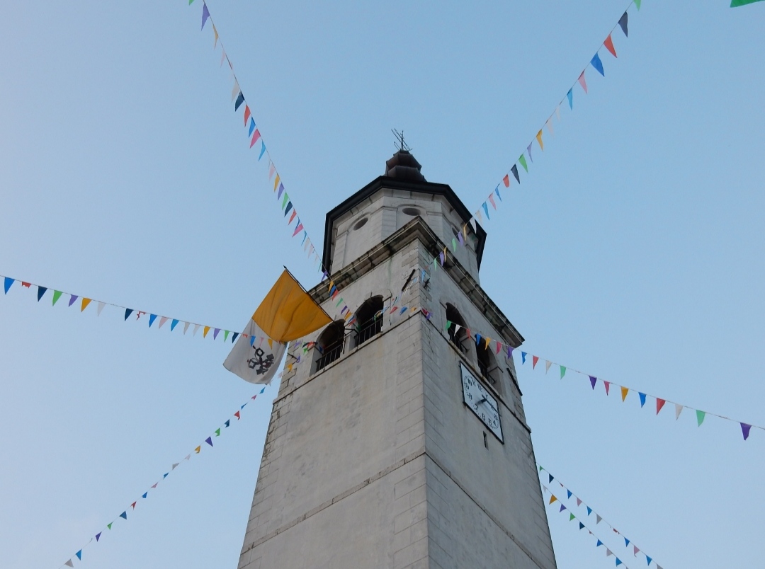 Campanari goriziani in festa, gli scampanotadors suonano a Capriva