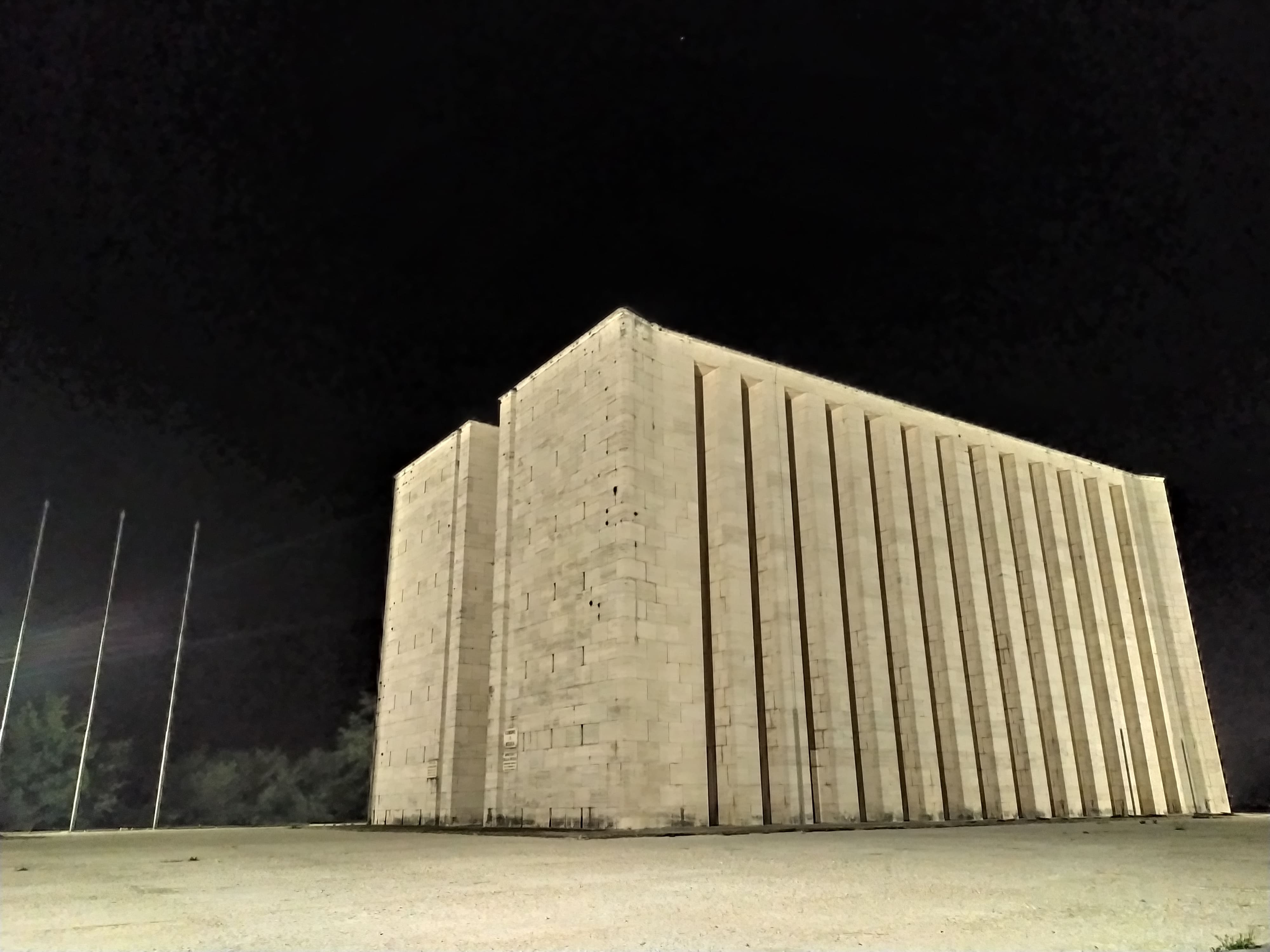 Immagine per La torre sul colle di Medea accende il dibattito politico, Pd ancora perplesso