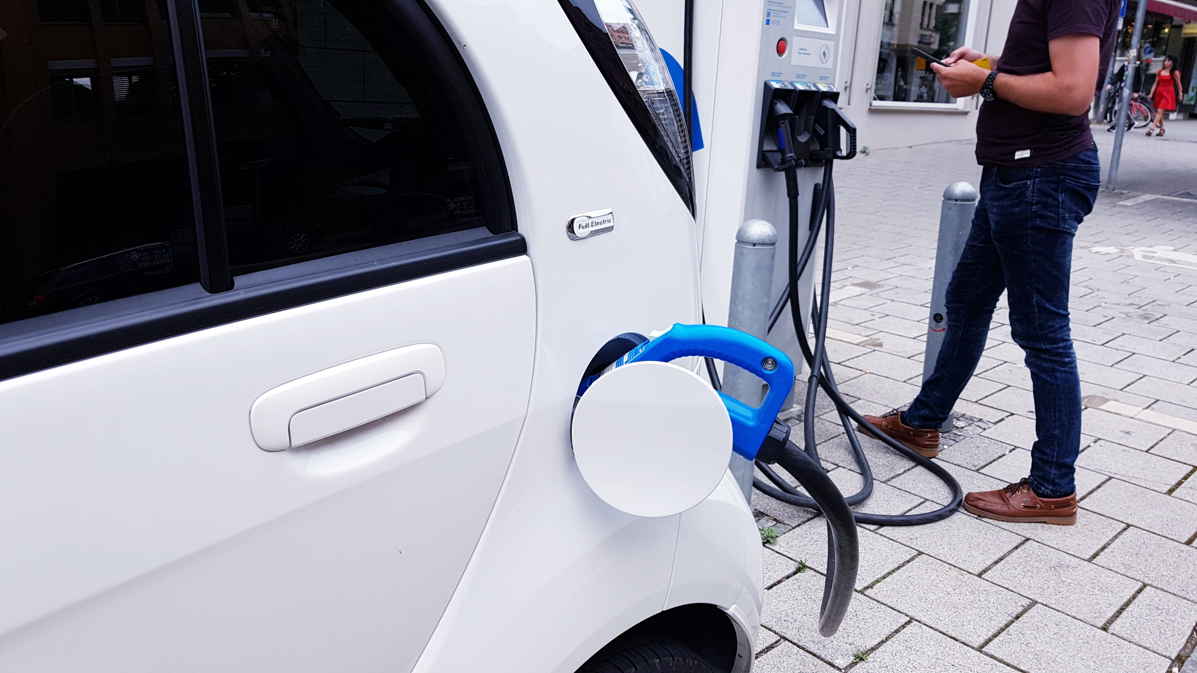 Immagine per Colonnine auto elettriche, Savogna d'Isonzo studia aree in parcheggio