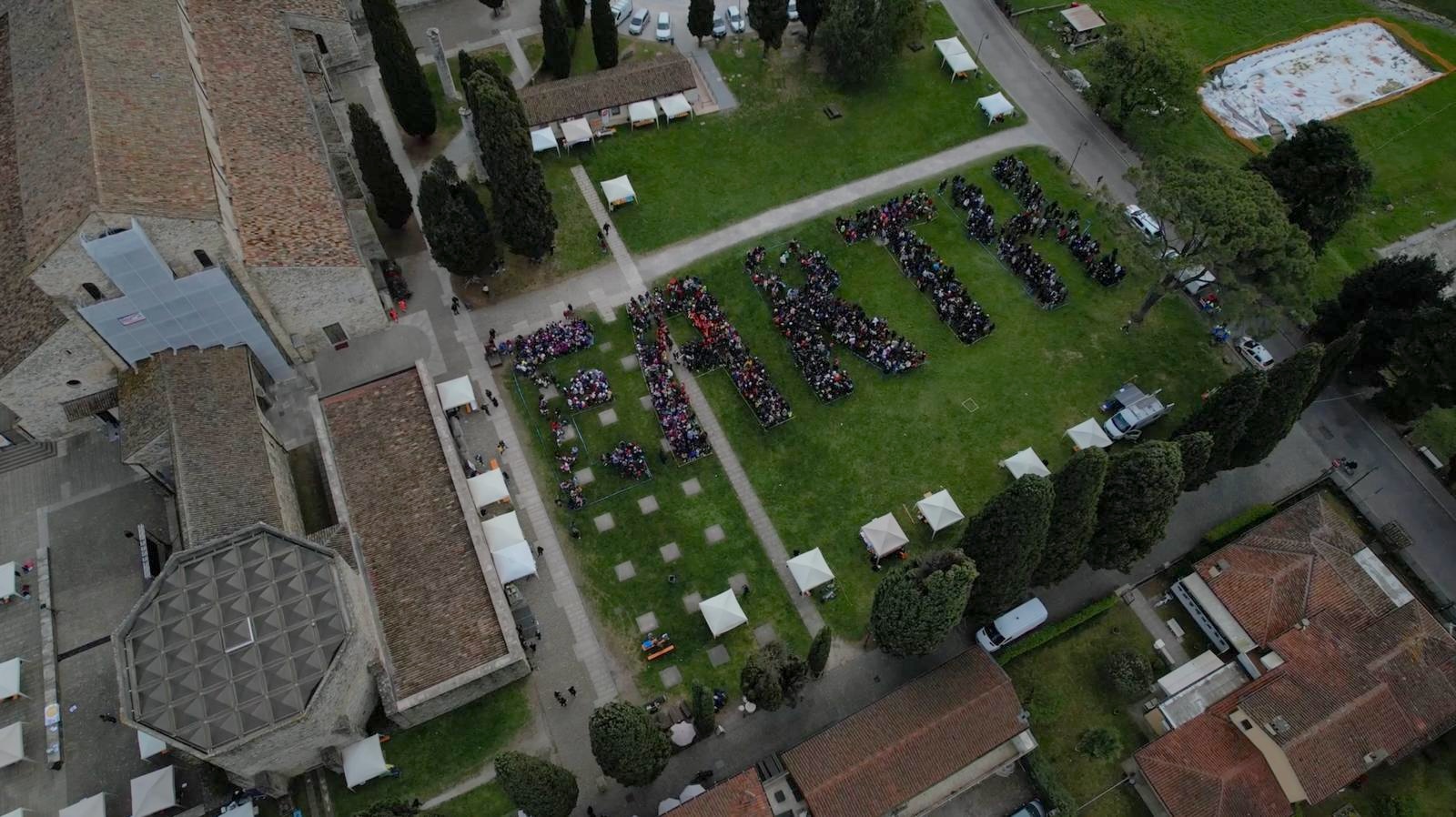 Ad Aquileia 1500 ragazzi scrivono Earth, insieme per difendere la Terra