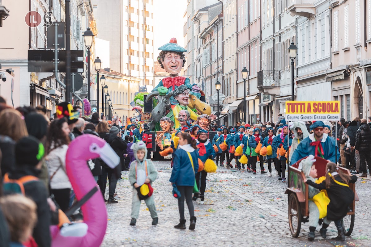 Gorizia apre la stagione di Carnevale, 10 carri e 12 gruppi sfilano in città