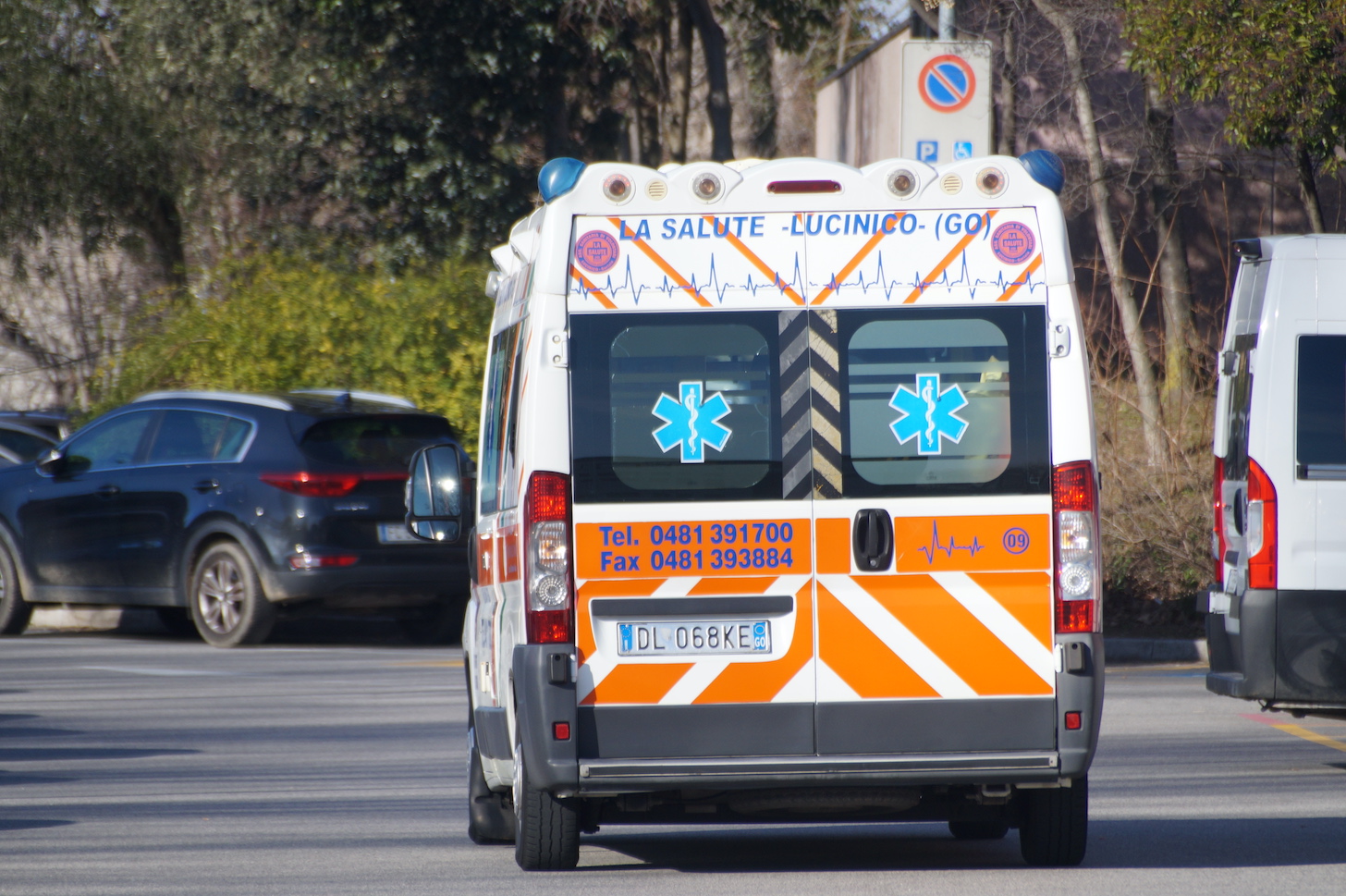 Immagine per Ronchi, sbalzato di 4 metri dopo l'incidente: ferito scooterista