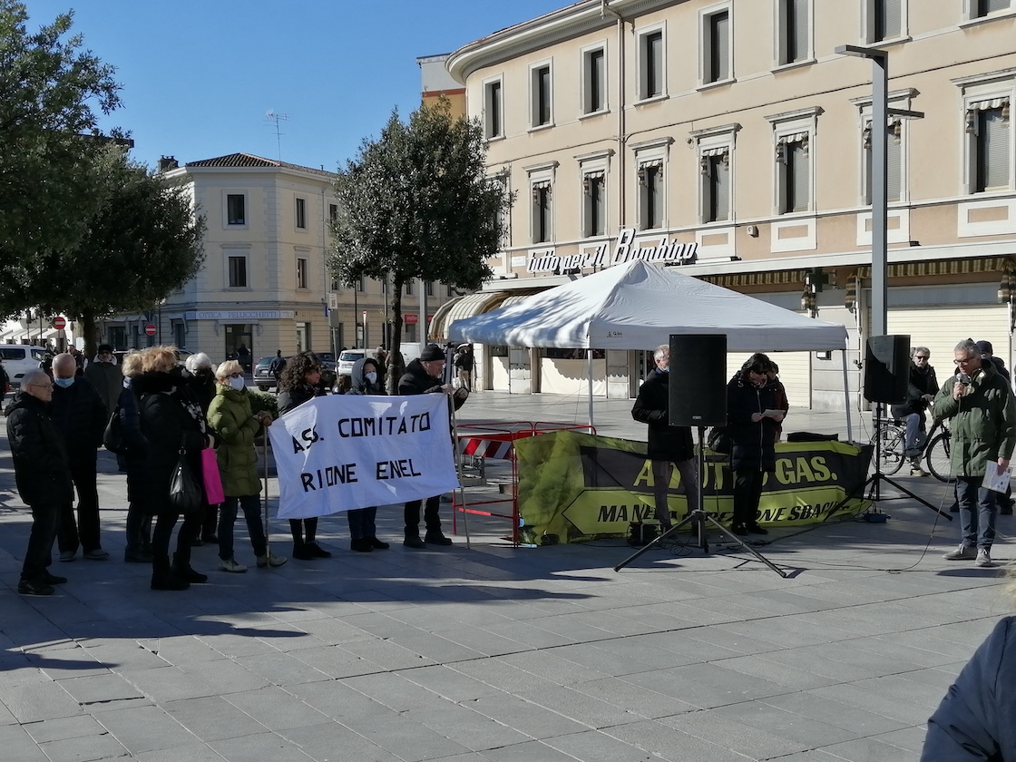 Immagine per Ambientalisti in piazza contro le centrali a gas, protesta a Monfalcone