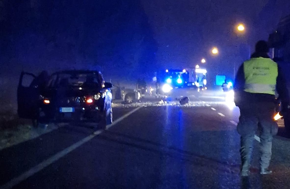 Incidente in serata sullo stradone della Mainizza, tre persone ferite