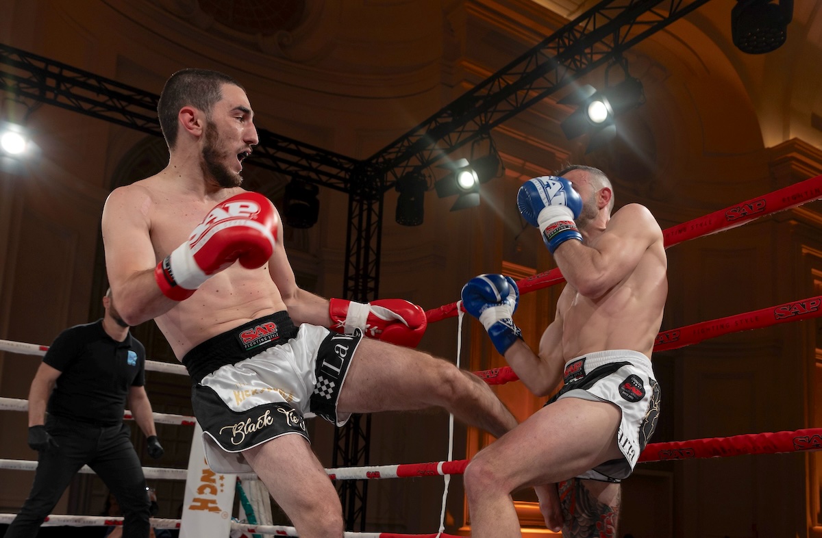 Kickboxing, il goriziano Luca Grusovin vince sul ring della Reggia di Venaria