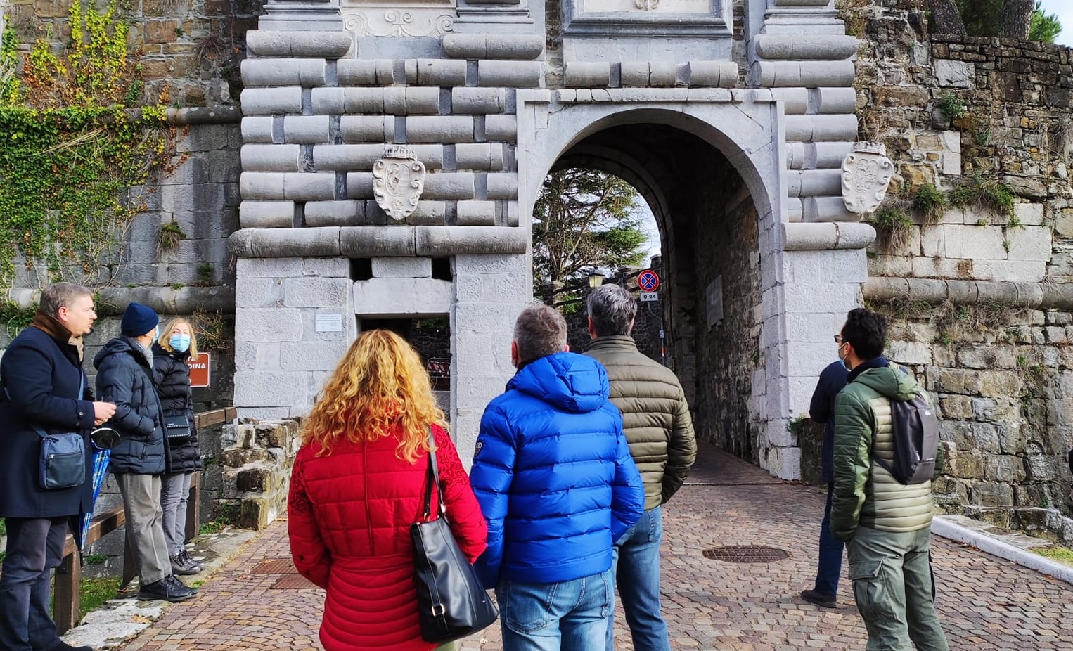 Immagine per L'antica storia di Gorizia nella notte del solstizio, la camminata in Borgo Castello