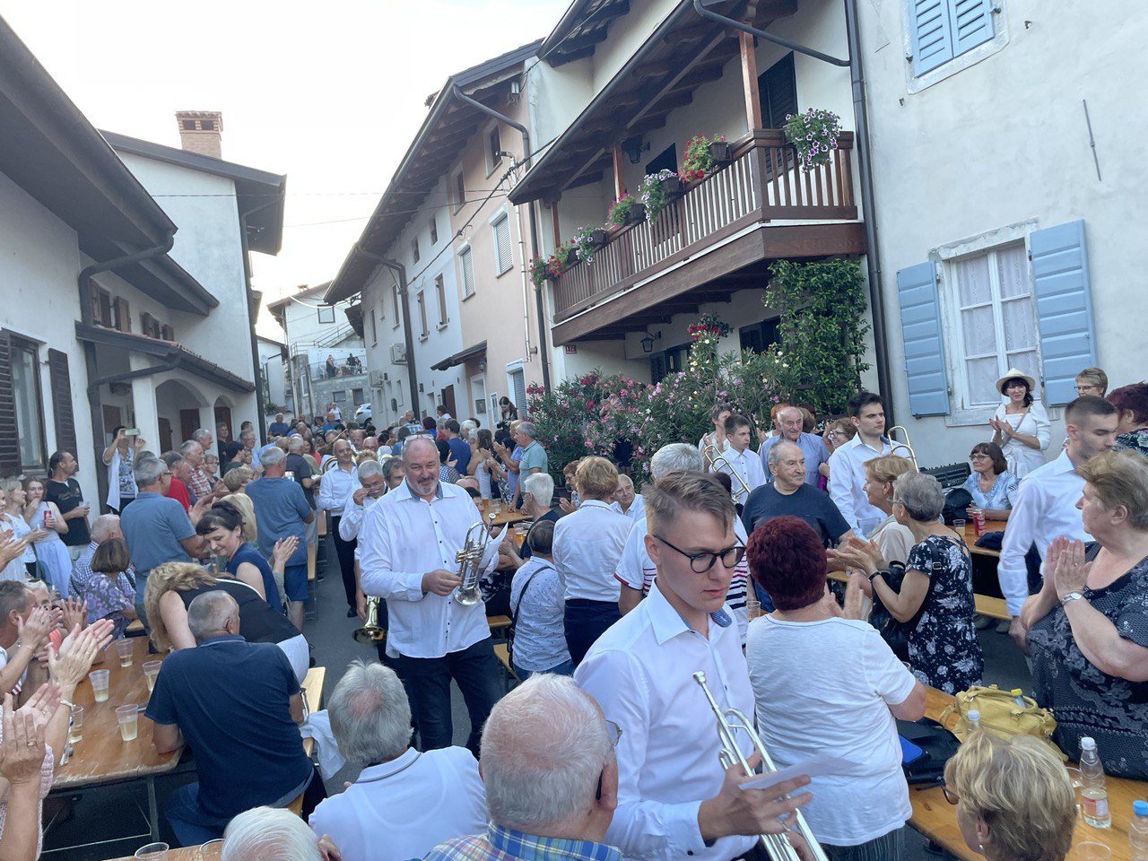 Immagine per Prvačina anima il borgo con la sua festa, amicizia più stretta con Doberdò