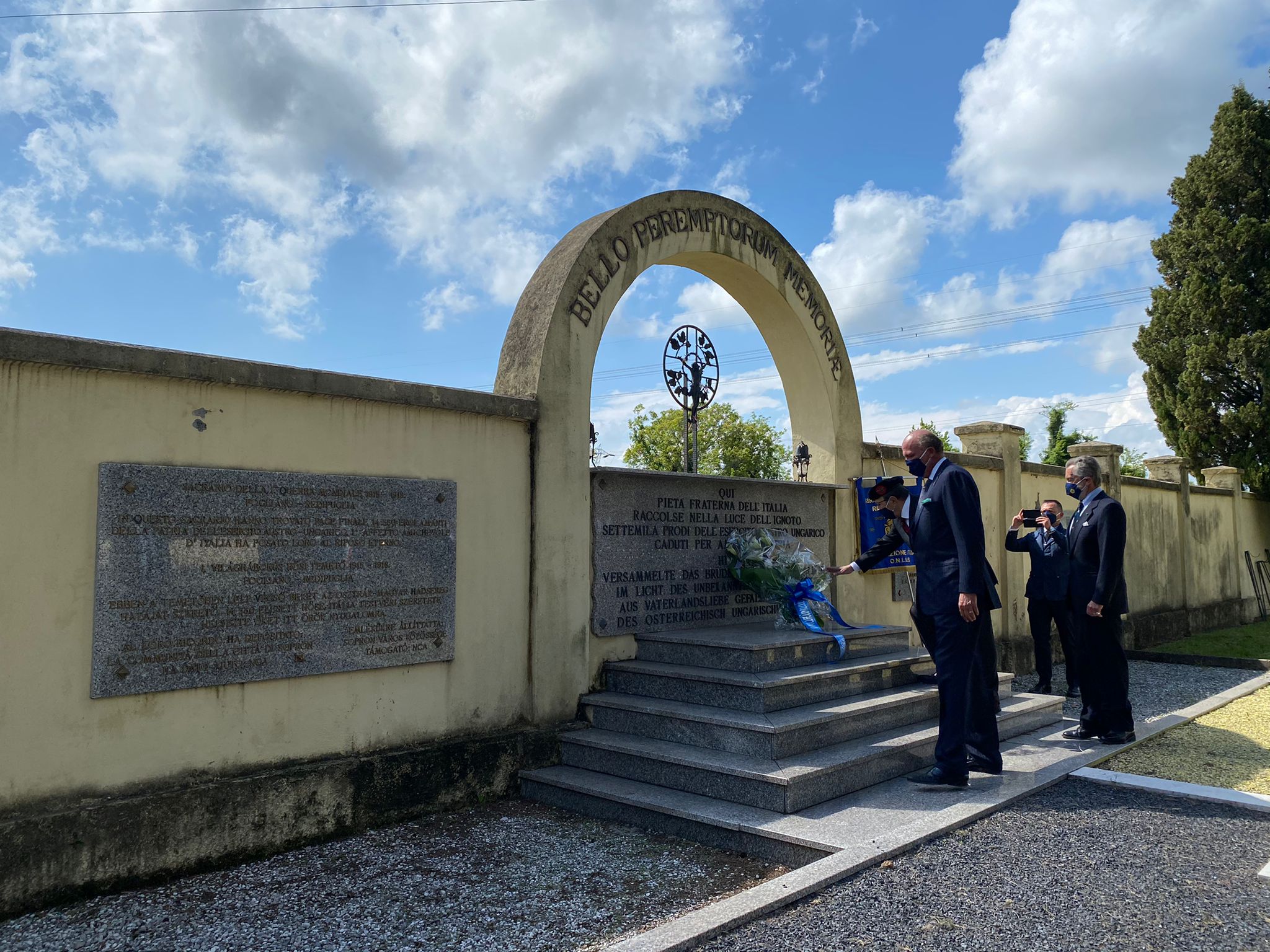 Nel ricordo della Grande Guerra, l'erede dei Savoia omaggia i caduti a Redipuglia • Il Goriziano