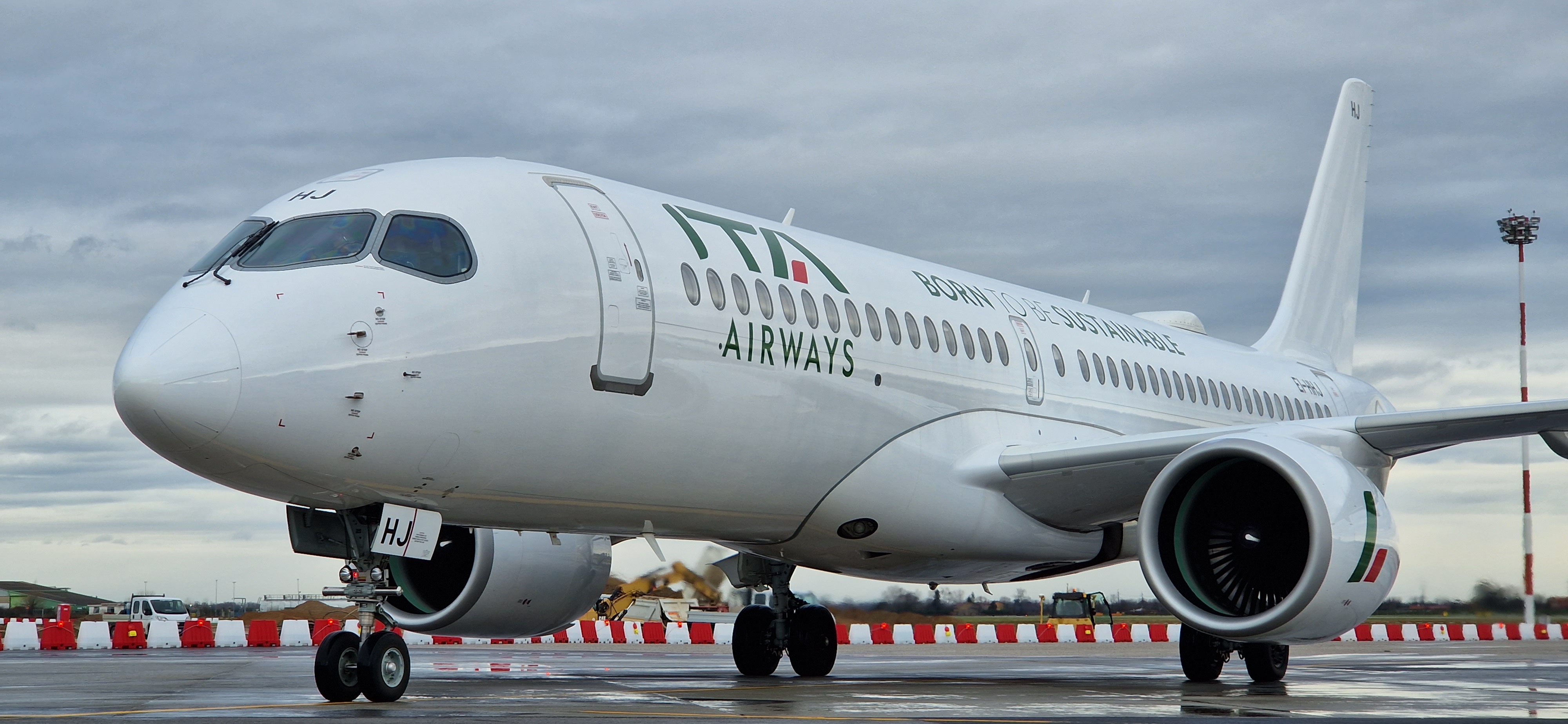 Immagine per Riparte il volo Olbia-Trieste, nuovi collegamenti in aeroporto a Ronchi