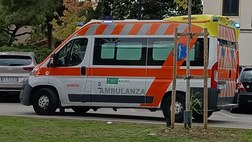 Immagine per Finisce fuori strada con l'auto, ferito un uomo a Strassoldo