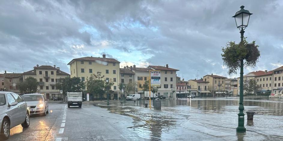 Maltempo sul Fvg, forti temporali: acqua alta a Grado e Duino