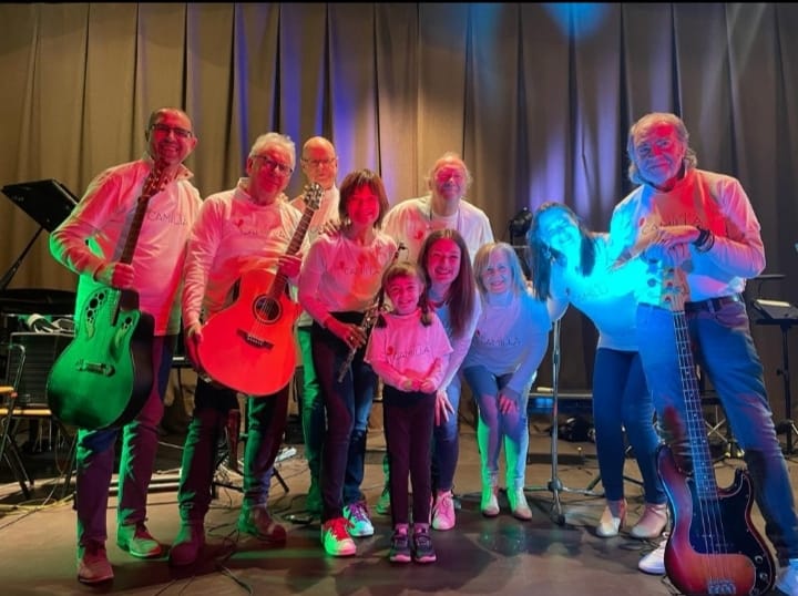 I Trovieri sul palco a Gradisca, musica e parole per aiutare i bambini farfalla