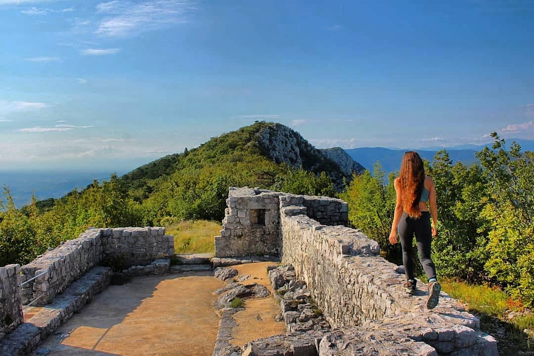 Immagine per A piedi sul Sabotino, torna la camminata fino alla chiesa di San Valentino