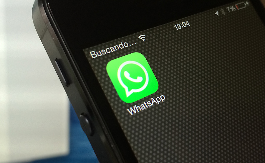 WhatsApp fuori uso in tutta Italia, app in down e messaggi bloccati