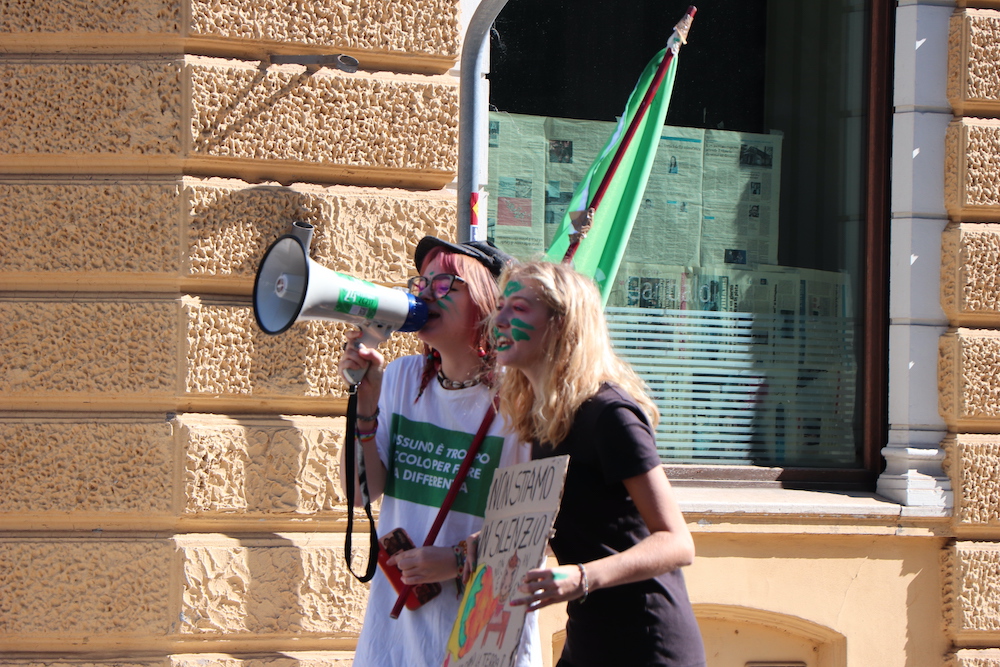 Immagine per Gorizia, ragazzi del Fridays For Future puliscono il Parco dell'Isonzo