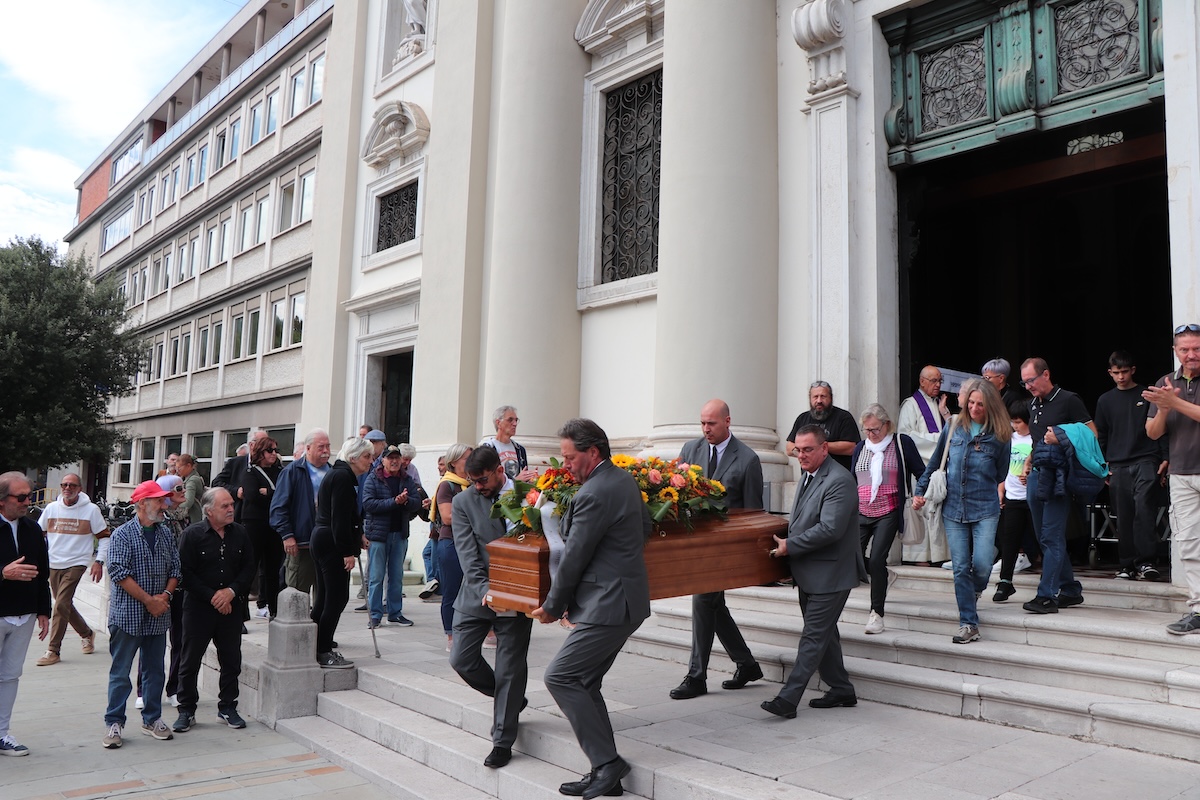 L'ultimo addio di Gorizia alla leggenda Gigi Lo Re, «voleva risvegliare la città dal sonno»